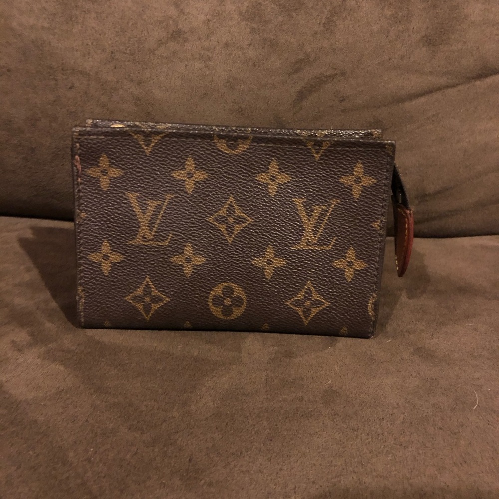 100% authentic Louis Vuitton mini purse/wallet